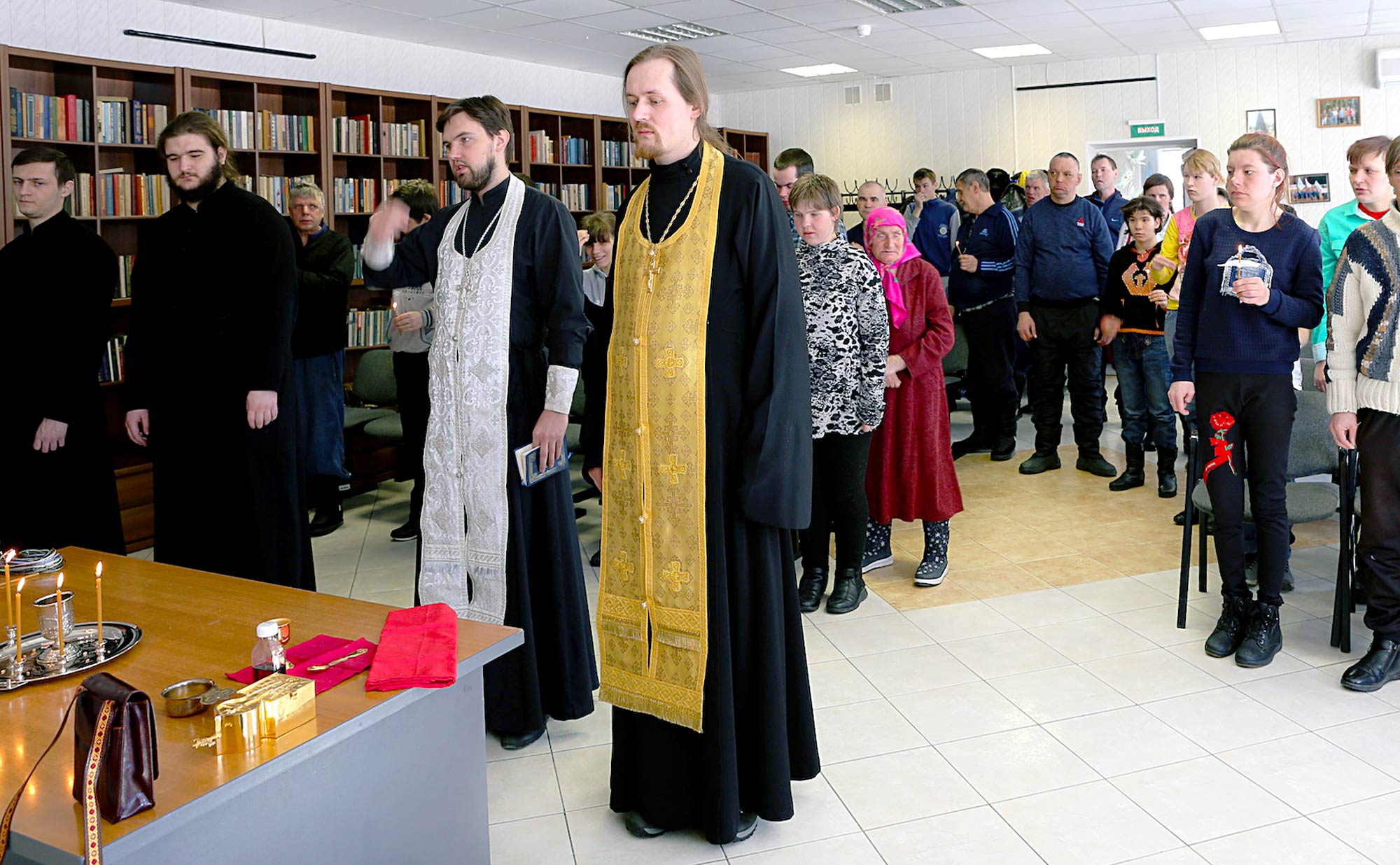 Миссионерская практика студентов КДС в Черкизовском психоневрологическом интернате Миссионерская практика студентов КДС в Черкизовском психоневрологическом интернате