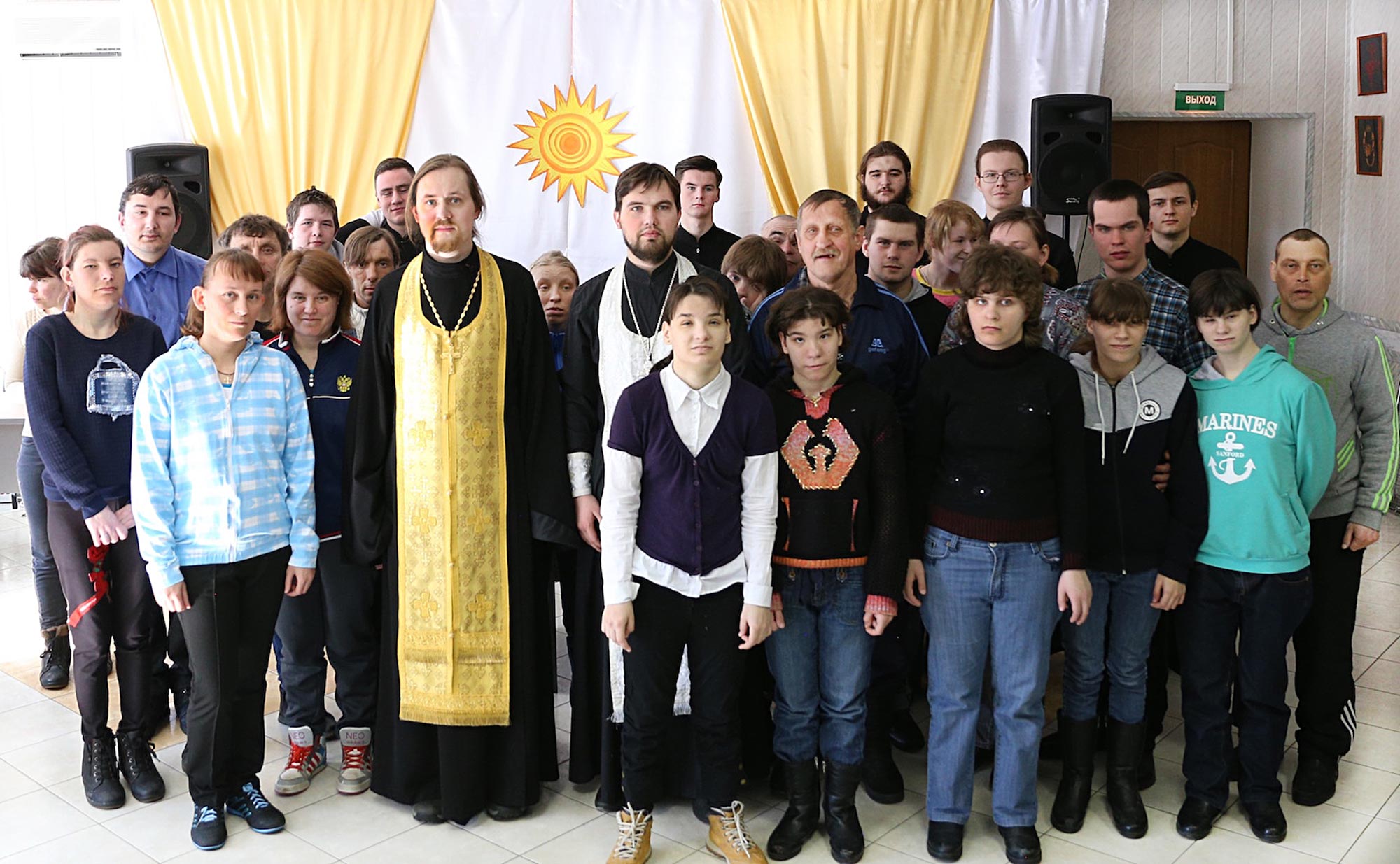 Миссионерская практика студентов КДС в Черкизовском психоневрологическом интернате Миссионерская практика студентов КДС в Черкизовском психоневрологическом интернате